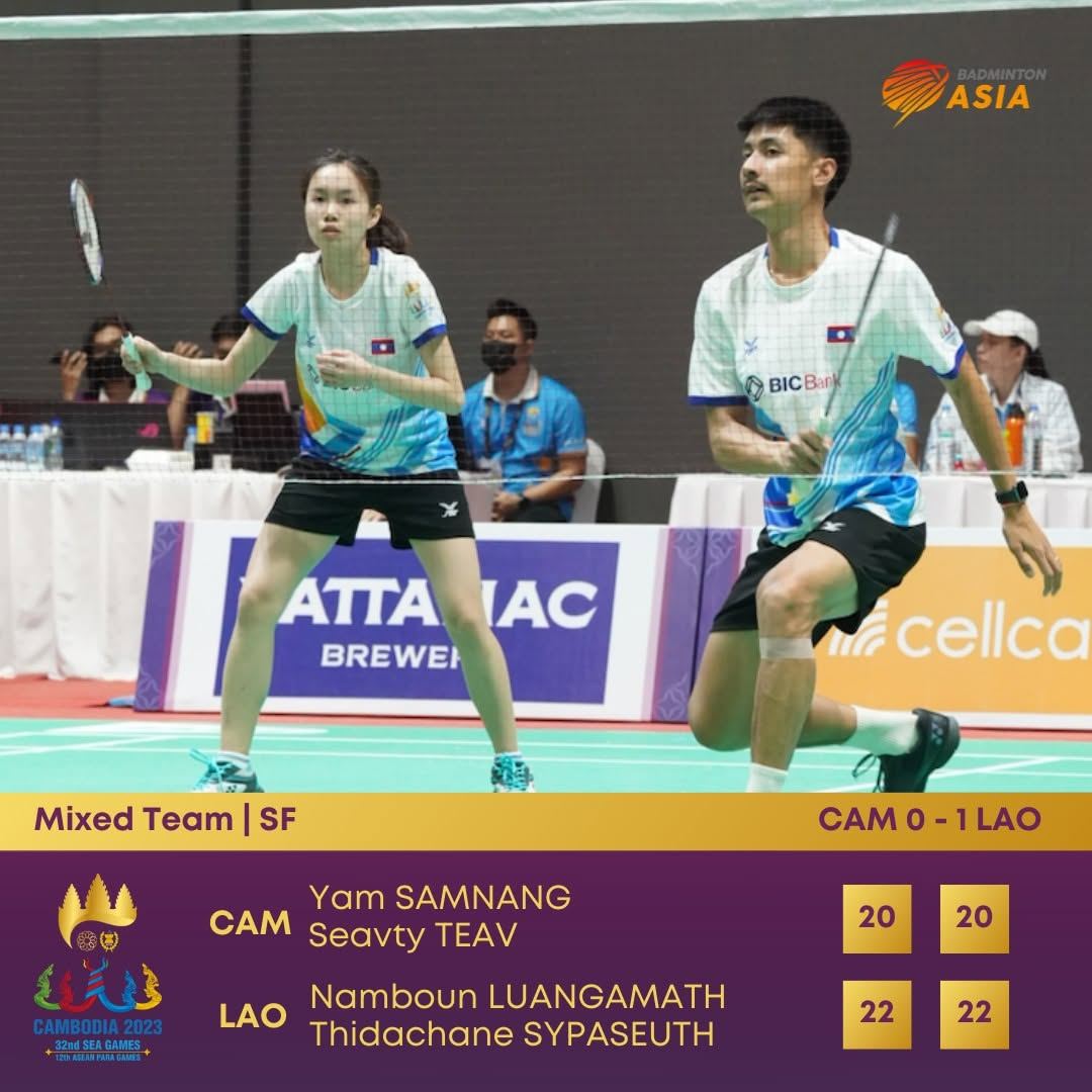 Namboun Luangamath and Thidachane Sypaseuth at the SEA Games 2023 mixed team semi-final